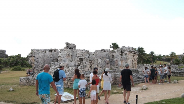  Group tours 
